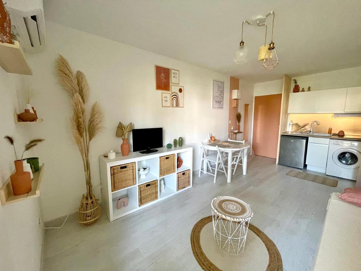 Appart Cosy 4 Personnes, A 400M De La Plage Bormes-les-Mimosas Exterior foto
