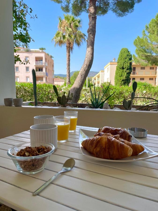 Appart Cosy 4 Personnes, A 400M De La Plage Bormes-les-Mimosas Exterior foto
